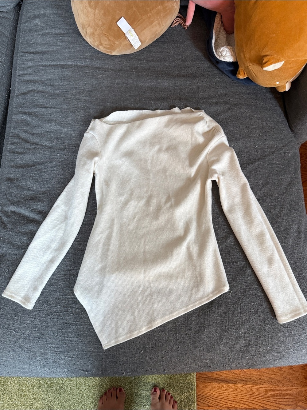 Zara Asymmetrical Tunic in White Size Medium Like New